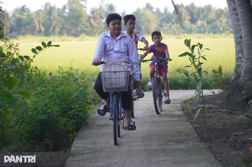 Xã đồng bào Khmer khởi sắc khi mọi người đồng lòng xây đắp quê hương - 1 Xã đồng bào Khmer khởi sắc khi mọi người đồng lòng xây đắp quê hương - 1