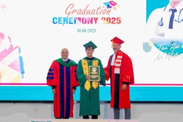 Thí sinh 24 tuổi trúng tuyển tiến sĩ ngành y gây xôn xao, trường lên tiếng