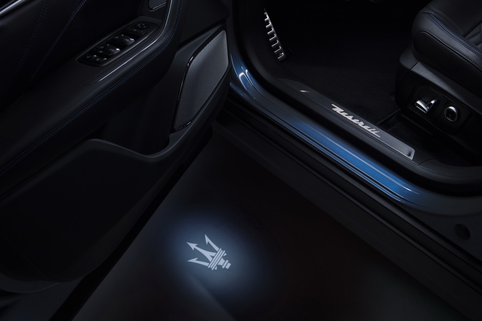 SUV động cơ hybrid đầu tiên của Maserati trình làng - 17 SUV động cơ hybrid đầu tiên của Maserati trình làng - 17