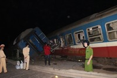 Rùng mình tua lại hình ảnh vụ tai nạn đường sắt khiến lái tàu tử vong