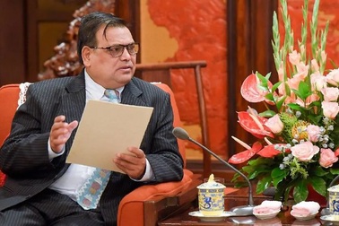 Cựu Chủ tịch Quốc hội Nepal bị tố hãm hiếp cấp dưới trong lúc say xỉn