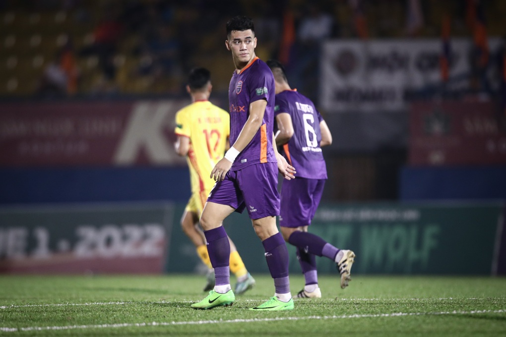 Bình Định thắng SL Nghệ An, Tiến Linh giúp Bình Dương hạ Thanh Hóa - 5 Bình Định thắng SL Nghệ An, Tiến Linh giúp Bình Dương hạ Thanh Hóa - 5