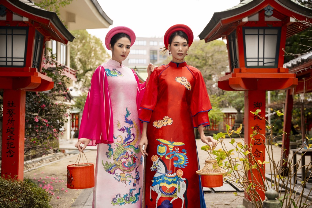 Dưới thời tiết 2 độ C, Hoa hậu Ngọc Hân vẫn rạng rỡ chụp ảnh áo dài - 1 Dưới thời tiết 2 độ C, Hoa hậu Ngọc Hân vẫn rạng rỡ chụp ảnh áo dài - 1