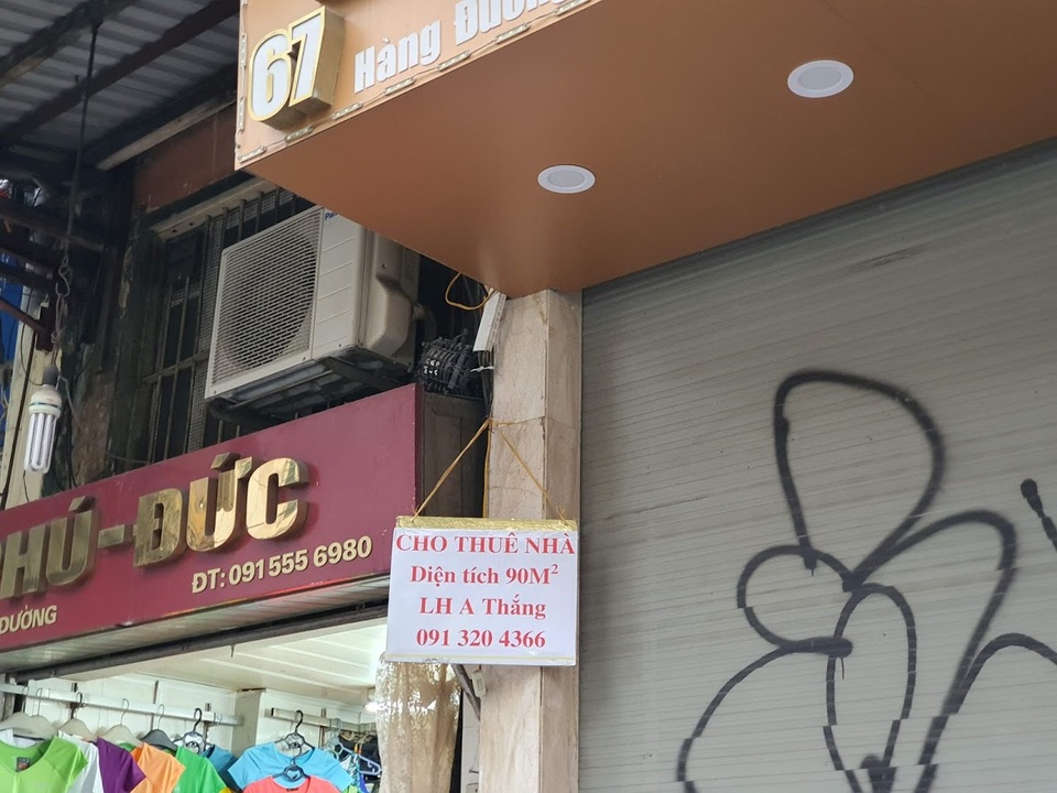 Bị trả mặt bằng hàng loạt, chủ nhà đất vàng phố cổ tung đủ chiêu câu kéo - 6 Bị trả mặt bằng hàng loạt, chủ nhà đất vàng phố cổ tung đủ chiêu câu kéo - 6