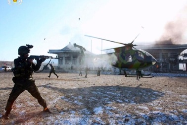 Đặc nhiệm Triều Tiên san phẳng mô hình dinh tổng thống Hàn Quốc