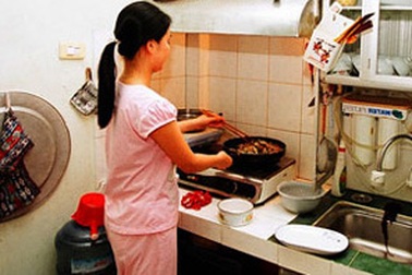 Sinh viên đắt sô làm người giúp việc theo giờ