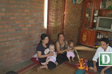 Xót xa bé trai bị não úng thủy, ba tuổi chưa một lần đi bệnh viện