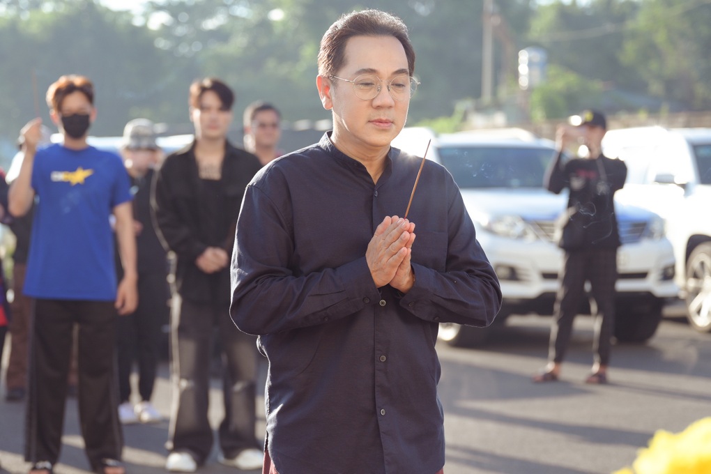 Rời sân khấu Idecaf, NSƯT Thành Lộc đóng web drama - 2 Rời sân khấu Idecaf, NSƯT Thành Lộc đóng web drama - 2