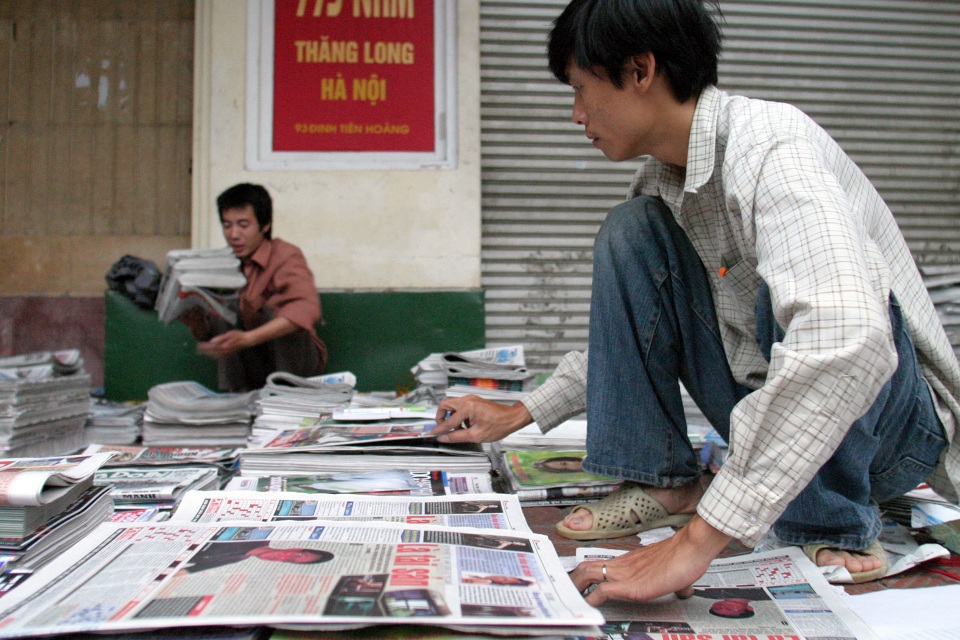 Nhớ thương báo giấy... - 4 Nhớ thương báo giấy... - 4