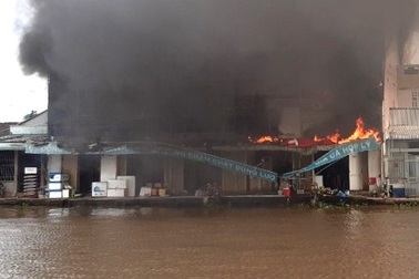Vụ cháy lớn nhất Bạc Liêu 3 năm chưa ngã ngũ: Ai bồi thường thiệt hại?
