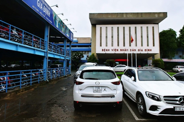 Bệnh viện "khó chồng khó" khi phải nộp tiền thuê đất, tự tổ chức bãi xe