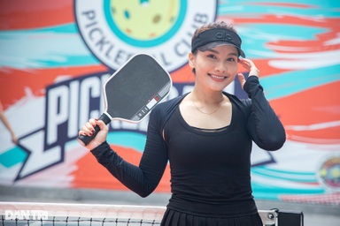 Bảo Thanh nổi bật trên sân, nói lý do dự giải pickleball của báo Dân trí