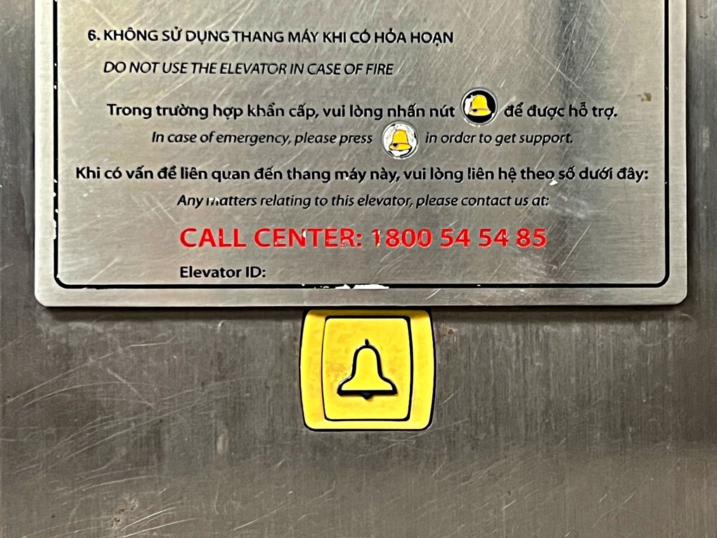 4 lần dừng thang máy vì mất điện ở Hà Nội: Cô gái kể phút mắc kẹt nghẹt thở - 3 4 lần dừng thang máy vì mất điện ở Hà Nội: Cô gái kể phút mắc kẹt nghẹt thở - 3