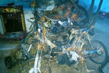 Bắt nghi can phóng hỏa đốt tiệm bánh mì khiến 4 người phỏng nặng