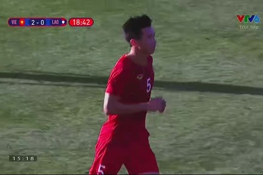 Bàn thắng không được công nhận của Văn Hậu ở phút 19