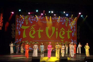 Đặc sắc Gala "Tết Việt" của sinh viên Việt Nam ở Canada