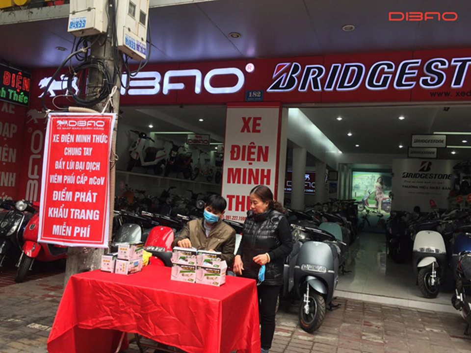 Dibao phát miễn phí hơn 9000 chiếc khẩu trang - 1 Dibao phát miễn phí hơn 9000 chiếc khẩu trang - 1