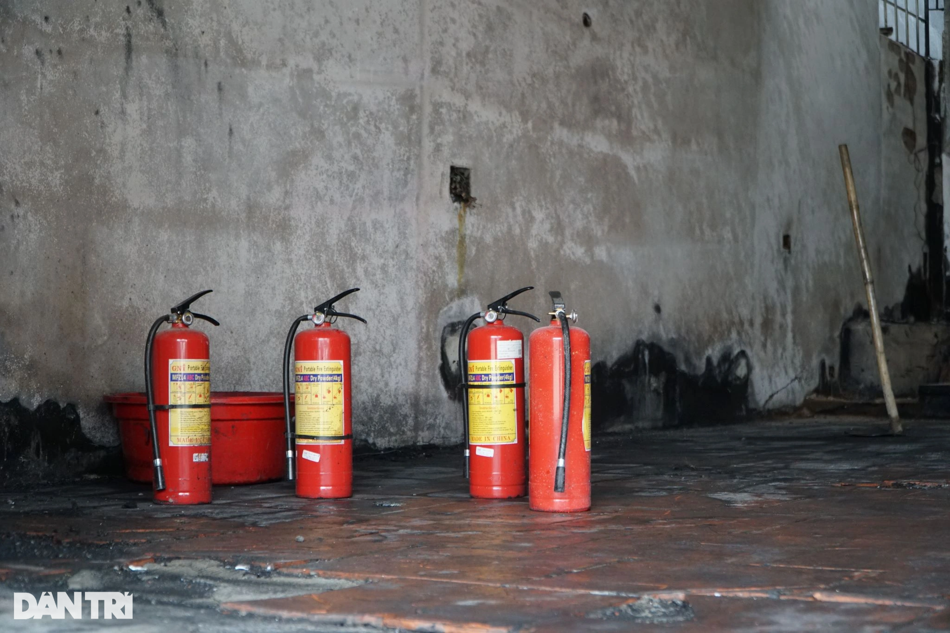 Hỏa hoạn khiến 3 mẹ con thiệt mạng: Đang ngủ nghe tiếng nổ như pháo - 12 Hỏa hoạn khiến 3 mẹ con thiệt mạng: Đang ngủ nghe tiếng nổ như pháo - 12