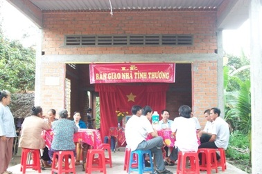 Mẹ con chị Trúc đã có nhà mới