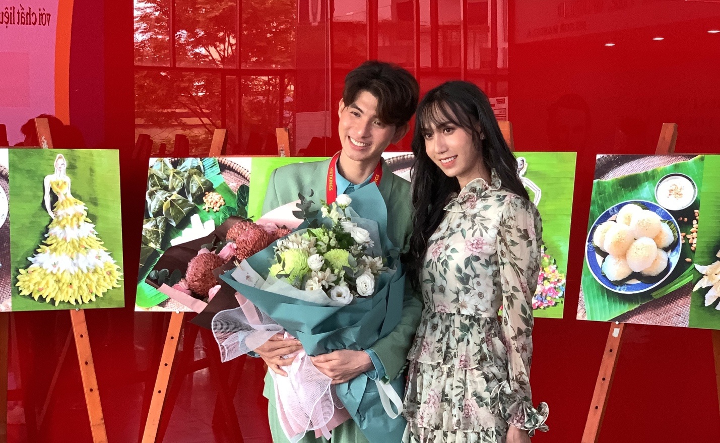 Ca sĩ chuyển giới Lynk Lee bị công kích khi cắt bỏ yết hầu - 3 Ca sĩ chuyển giới Lynk Lee bị công kích khi cắt bỏ yết hầu - 3