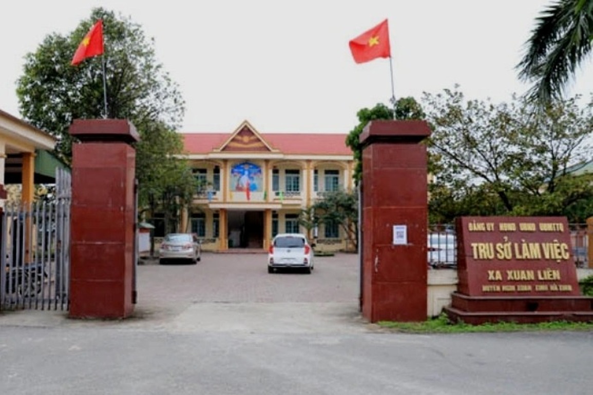 Chỉ huy trưởng quân sự xã đột nhập Zalo đồng nghiệp để gây mất đoàn kết - 1