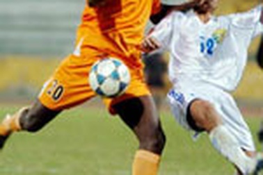 Gạch “chết đứng” giữa sông Hàn!