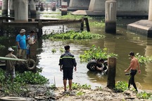 Bình Dương: Nữ sinh lớp 11 nhảy cầu tự vẫn