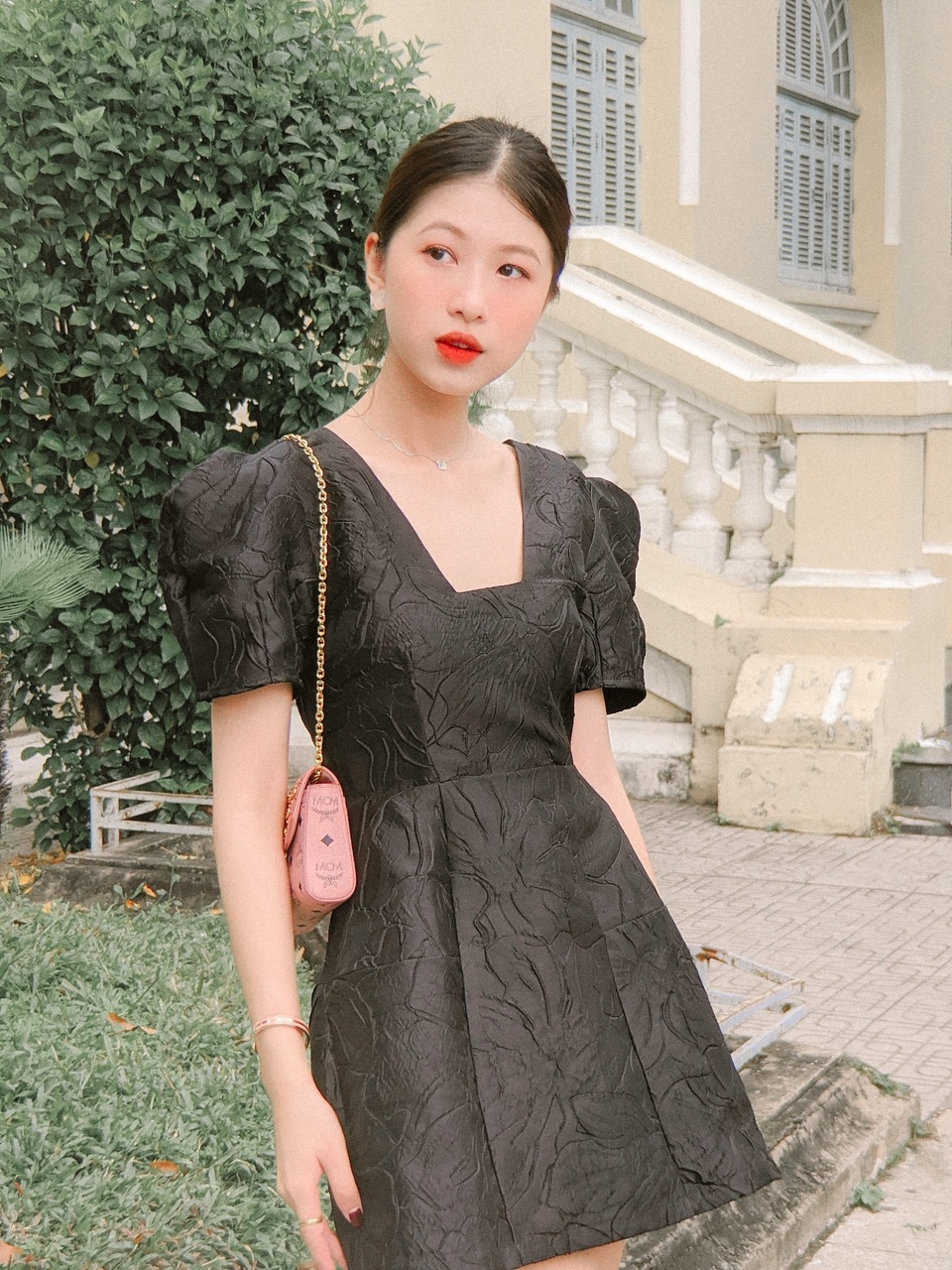 Nét đẹp trong veo đầy cuốn hút của nữ sinh ĐH Tôn Đức Thắng - 1 Nét đẹp trong veo đầy cuốn hút của nữ sinh ĐH Tôn Đức Thắng - 1