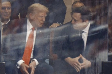 Tổng thống Donald Trump tiết lộ cuộc trao đổi với tỷ phú Musk