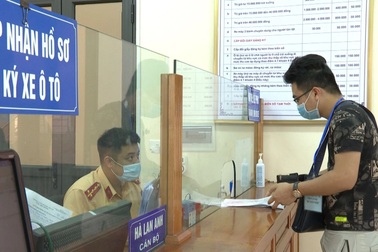 Phú Thọ tạm dừng đăng ký xe do đường truyền dữ liệu bị gián đoạn