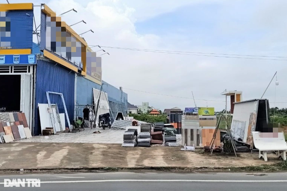 Vụ nhà kho 7 lần bị lập biên bản mới tìm ra chủ: Đã tháo dỡ xong - 3 Vụ nhà kho 7 lần bị lập biên bản mới tìm ra chủ: Đã tháo dỡ xong - 3