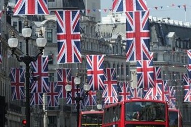 Nước Anh rộn ràng trước đám cưới thế kỷ