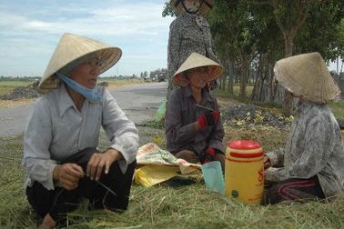 "Lạm phát cán bộ" - lại chuyện “đến Thượng Đế cũng phải cười”