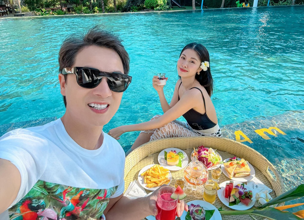 Anh tài Đăng Khôi: Từng mắc bệnh lạ nghỉ hát, nhà view triệu đô ở châu Âu - 9 Anh tài Đăng Khôi: Từng mắc bệnh lạ nghỉ hát, nhà view triệu đô ở châu Âu - 9