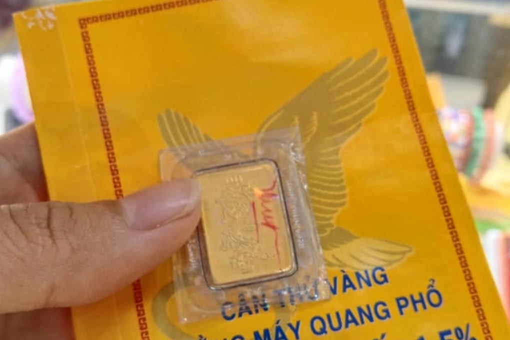 Dì mừng cả cây vàng đỗ đại học, cháu từ chối thẳng vì ngượng lắm - 1 Dì mừng cả cây vàng đỗ đại học, cháu từ chối thẳng vì ngượng lắm - 1
