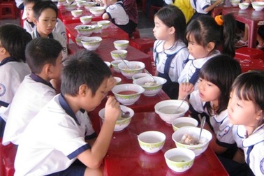 Xót lòng… 2 hũ sữa chua