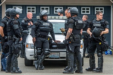 Pháp luật các nước cho phép chủ nhà làm gì khi kẻ trộm đột nhập?