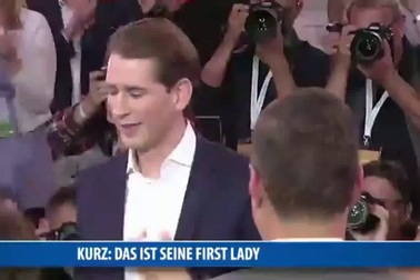 Chuyện tình 13 năm ngọt ngào của ứng cử viên Thủ tướng Áo