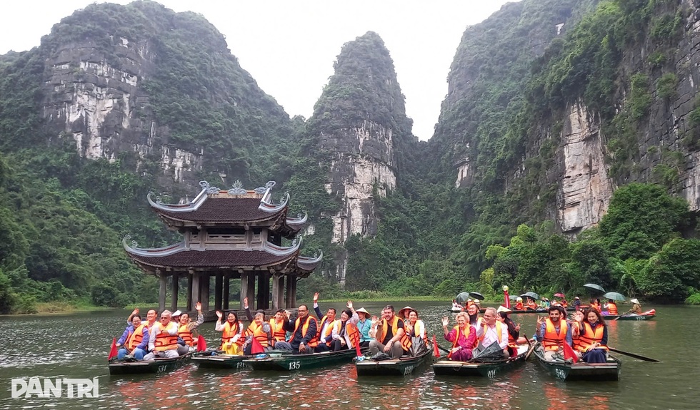 Phó Thủ tướng: Ninh Bình cần phát huy tối đa tiềm năng, lợi thế về du lịch - 5 Phó Thủ tướng: Ninh Bình cần phát huy tối đa tiềm năng, lợi thế về du lịch - 5