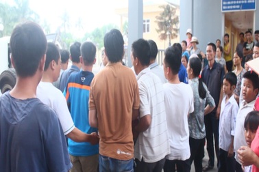 Hà Nội: Bé gái 11 tuổi chết bất thường, người nhà vây bệnh viện