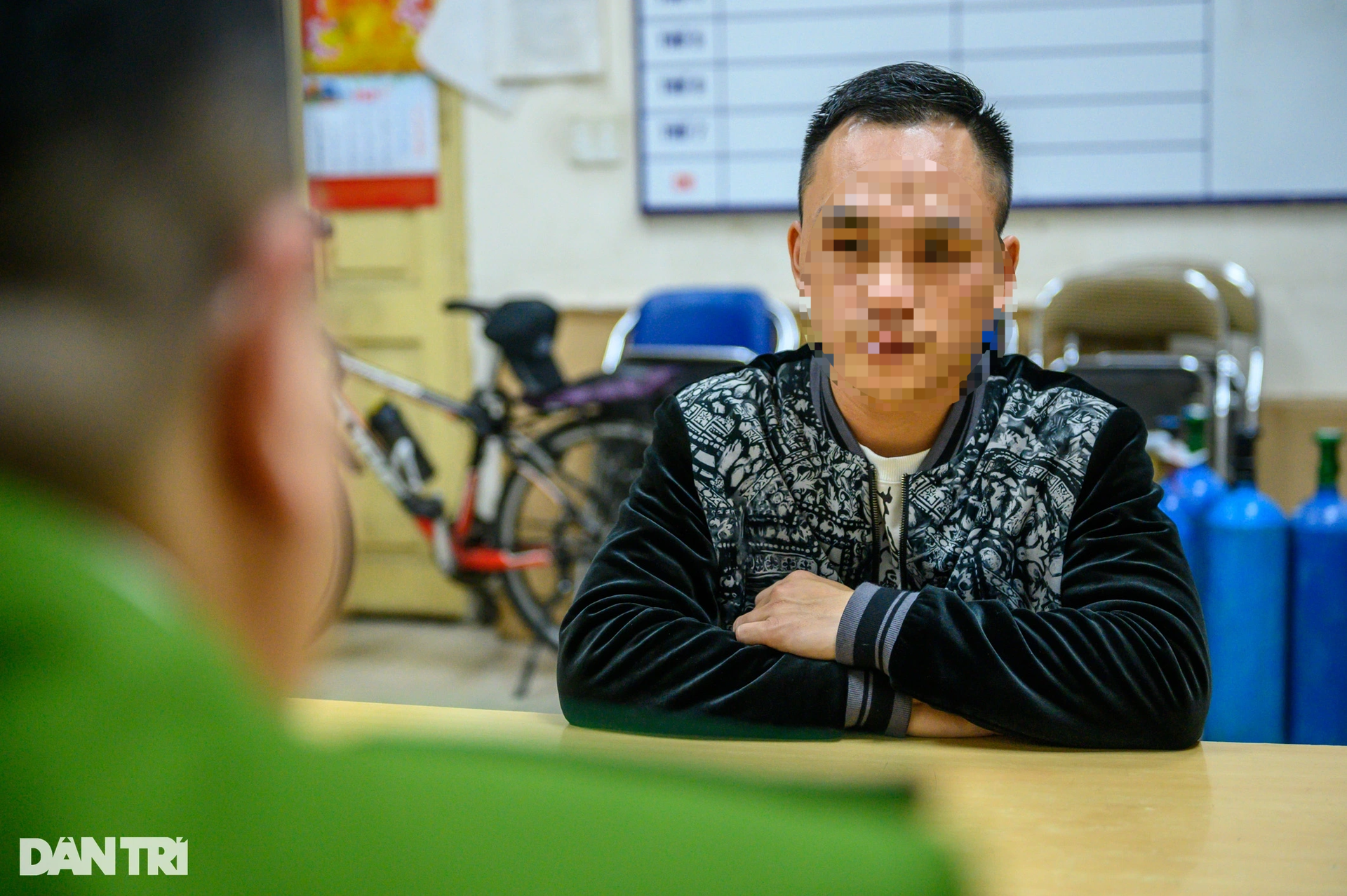 Bí mật trong con ngõ chỉ vừa một người đi tại phố cổ Hà Nội - 11 Bí mật trong con ngõ chỉ vừa một người đi tại phố cổ Hà Nội - 11