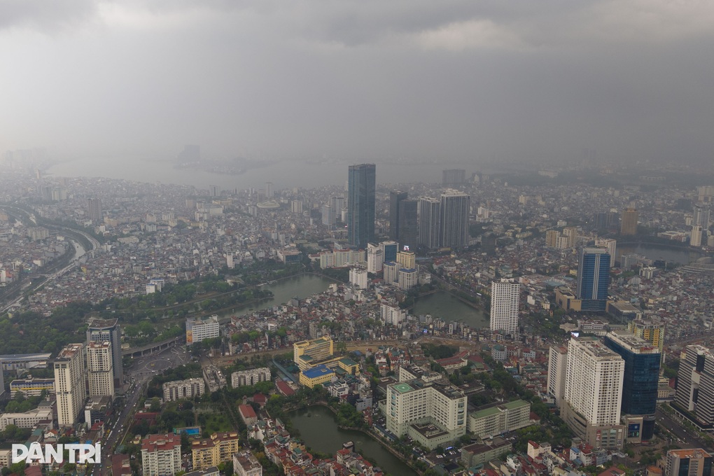 Hà Nội 9h trời vẫn tối sầm, vài nơi đang mưa lớn - 3
