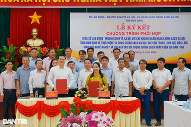 Người nghèo gặp khó khi đi làm việc ở nước ngoài