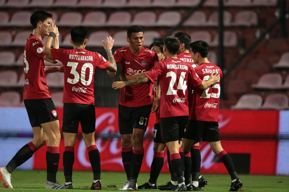 Muangthong United chiến thắng trong ngày Đặng Văn Lâm vắng mặt - 3 Muangthong United chiến thắng trong ngày Đặng Văn Lâm vắng mặt - 3