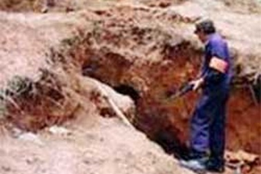 Đà Lạt: Đào đãi thiếc trái phép ở thung lũng Tình yêu