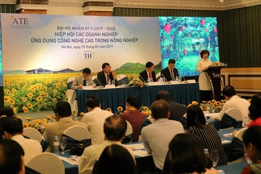 Làm thế nào để trao cho người nông dân chiếc “chìa khóa vàng” trong nông nghiệp?