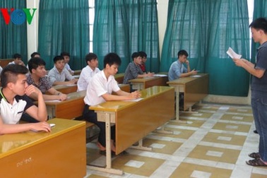 Đổi mới giáo dục không thể vội vàng, lắp ghép