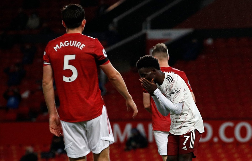 Những khoảnh khắc Arsenal hạ gục Man Utd tại Old Trafford - 10 Những khoảnh khắc Arsenal hạ gục Man Utd tại Old Trafford - 10
