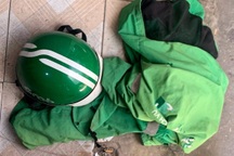 Hà Nội: Gã nghiện mặc áo Grab, cầm kim tiêm vào tiệm tạp hóa cướp tài sản