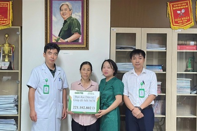 Người đàn ông bị ngã giàn giáo nguy kịch được giúp đỡ hơn 246 triệu đồng